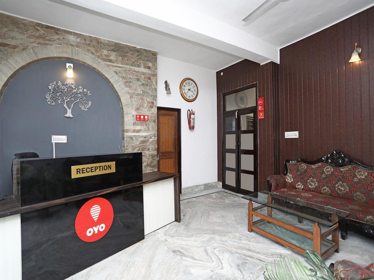 Oyo 11854 Hotel Comfort Dehradun Exterior foto